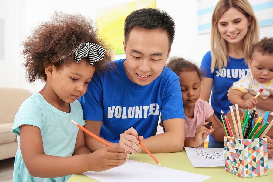 Why Your Kids Should Volunteer